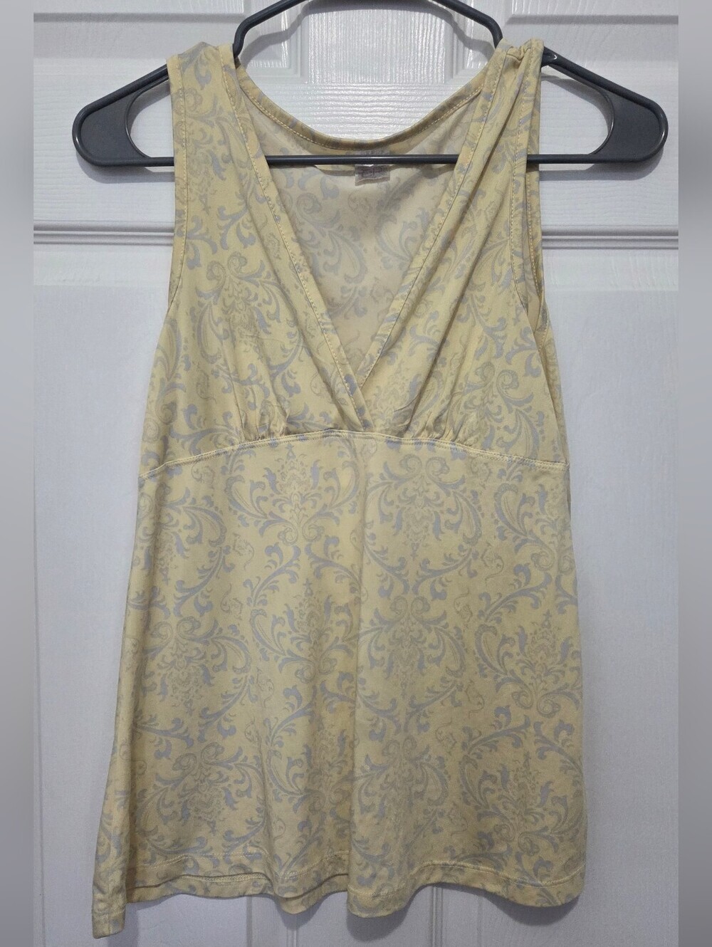 LVER Yellow Paisley Pajama Set V-neck Cami Tank & Shorts Loungewear Sz Small - Picture 2 of 14
